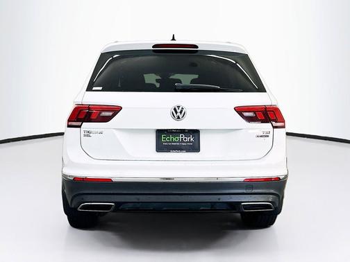 White 2018 Volkswagen Tiguan 2.0T SEL