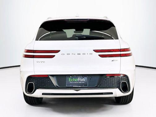 Uyuni White 2025 Genesis GV70 2.5T AWD