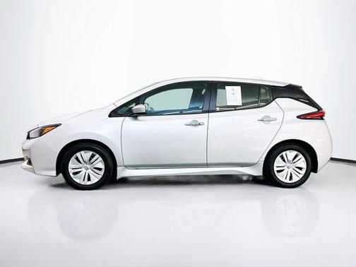 2025 Nissan Leaf S
