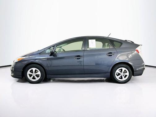Winter Gray Metallic 2013 Toyota Prius Three