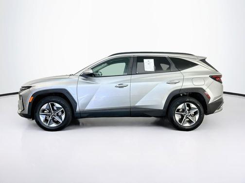 Shimmering Silver 2025 Hyundai TUCSON SEL