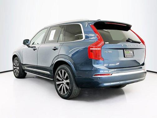 2025 Volvo XC90 B6 Plus 7-Seater