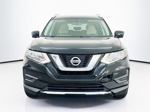 Magnetic Black 2017 Nissan Rogue SV