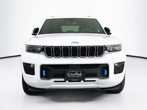 Bright White Clearcoat 2022 Jeep Grand Cherokee 4xe Overland
