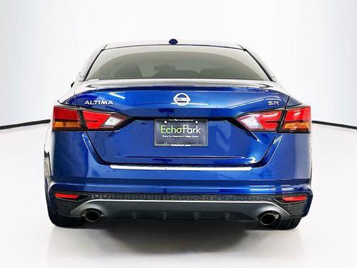 Deep Blue Pearl 2019 Nissan Altima 2.5 SR