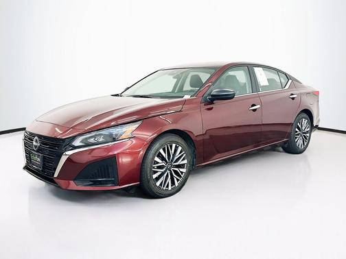 Garnet Pearl Metallic 2025 Nissan Altima SV FWD