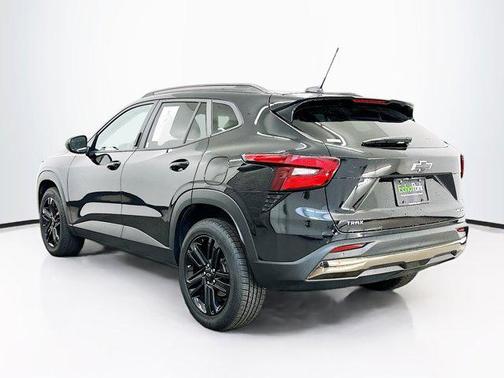Mosaic Black Metallic 2024 Chevrolet Trax FWD ACTIV