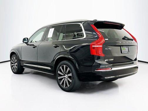 2025 Volvo XC90 B5 Core