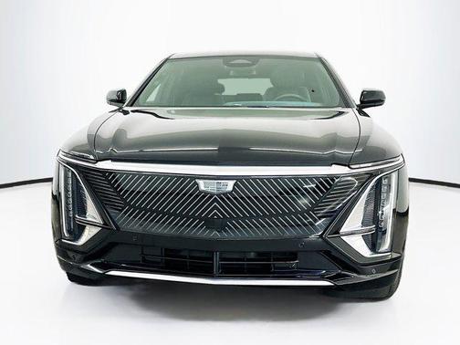 Stellar Black Metallic 2024 Cadillac LYRIQ Tech
