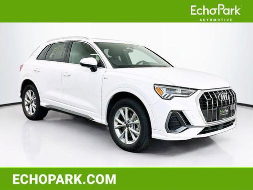 2025 Audi Q3 Premium 45 TFSI S line quattro Tiptronic