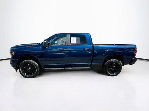 Patriot Blue Pearlcoat 2024 RAM 2500 Big Horn Crew Cab 4x4 6'4' Box