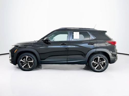 Mosaic Black Metallic 2023 Chevrolet Trailblazer RS