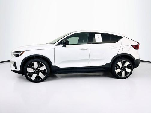 Crystal White Metallic 2023 Volvo C40 Recharge Pure Electric Twin Ultimate