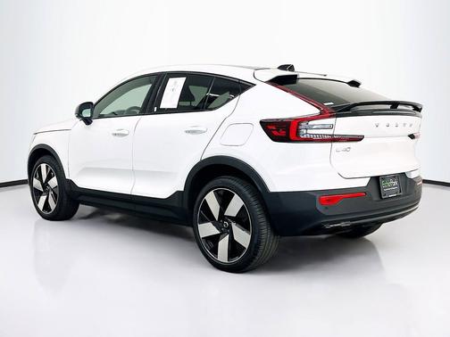 Crystal White Metallic 2023 Volvo C40 Recharge Pure Electric Twin Ultimate