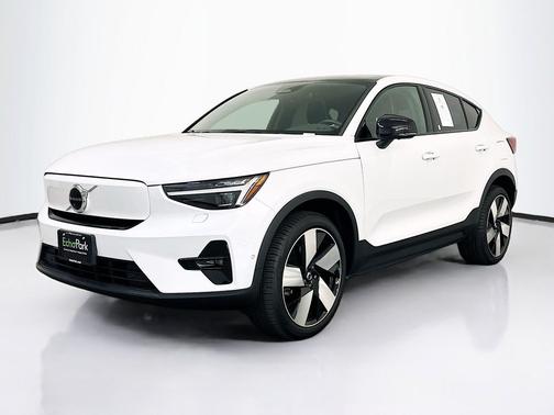 Crystal White Metallic 2023 Volvo C40 Recharge Pure Electric Twin Ultimate
