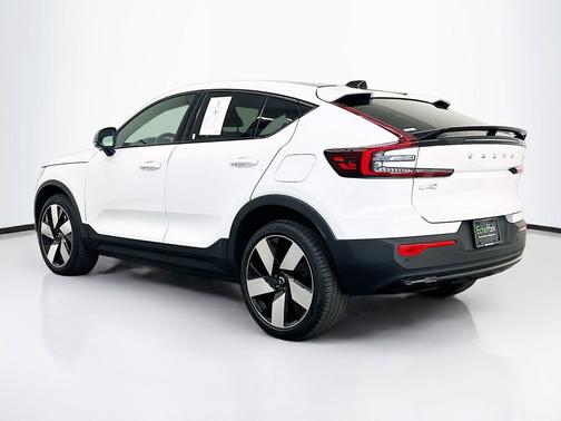 Crystal White Metallic 2023 Volvo C40 Recharge Pure Electric Twin Ultimate