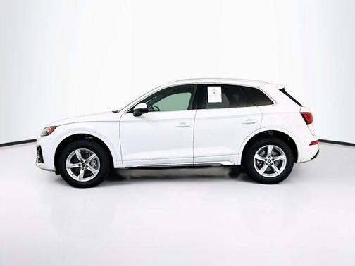 Ibis White 2023 Audi Q5 40 Premium
