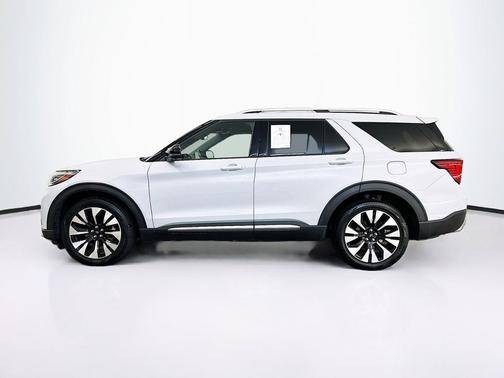 Space White Metallic 2025 Ford Explorer Platinum