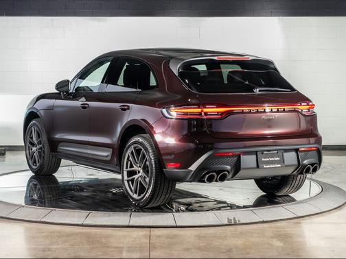 2026 Porsche Macan Base