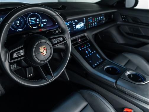 2023 Porsche Taycan Turbo