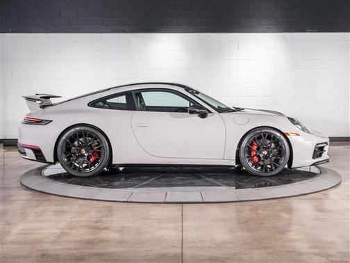 2024 Porsche 911 Carrera 4S
