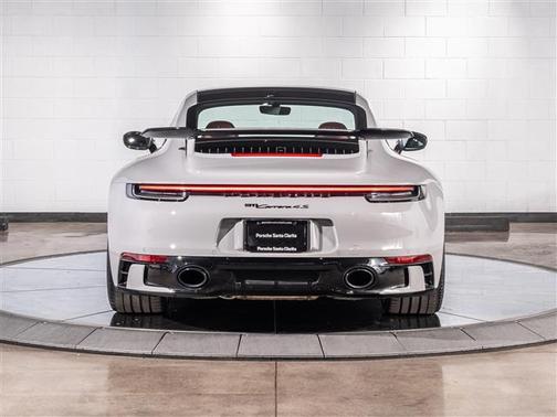 2024 Porsche 911 Carrera 4S