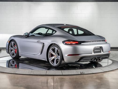 2025 Porsche 718 Cayman S