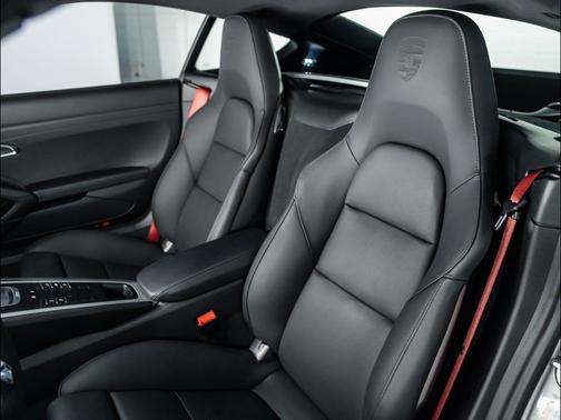 2025 Porsche 718 Cayman S
