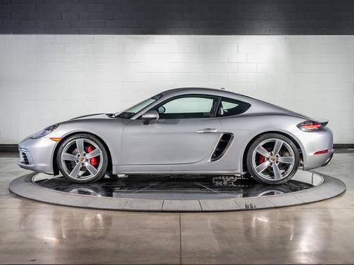 2025 Porsche 718 Cayman S