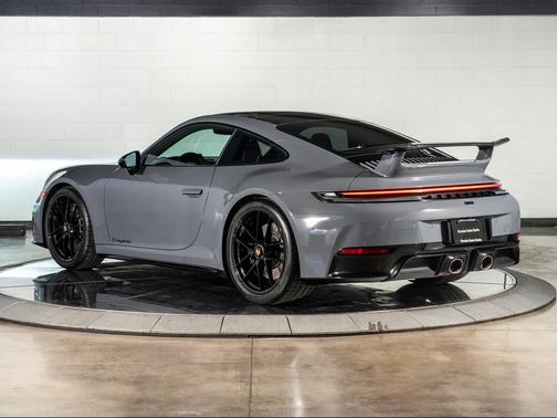 2026 Porsche 911 Carrera GTS