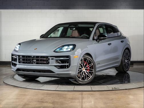 Arctic Grey 2026 Porsche Cayenne GTS