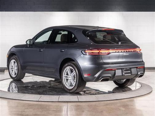 2025 Porsche Macan Base