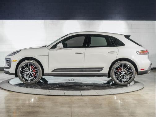 2025 Porsche Macan S