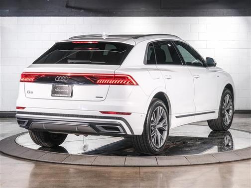 2023 Audi Q8 55 Premium Plus