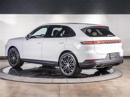 2025 Porsche Cayenne BASE