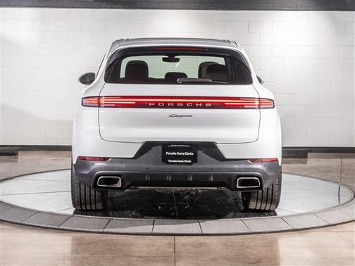 2025 Porsche Cayenne BASE
