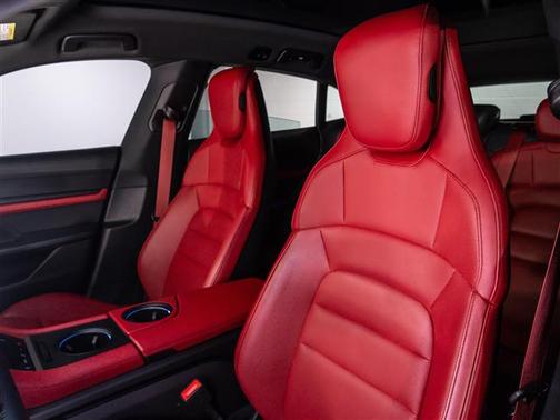 2022 Porsche Taycan 4