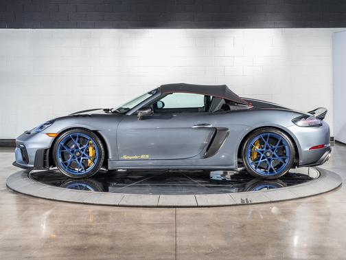 2025 Porsche 718 Spyder RS
