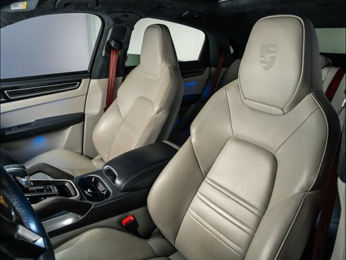 2023 Porsche Cayenne Cayenne Turbo S E-Hybrid