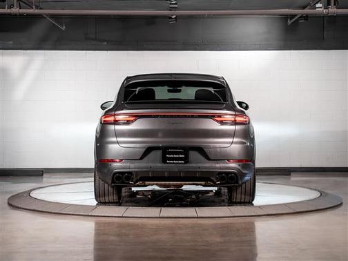 2021 Porsche Cayenne Base