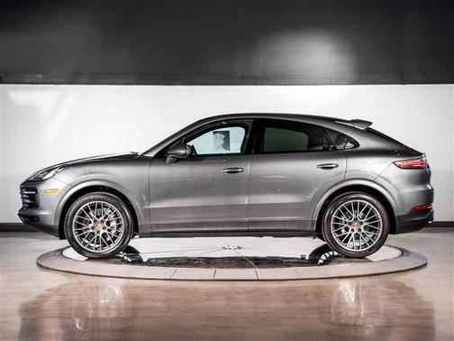 2021 Porsche Cayenne Base