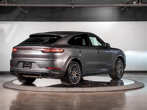 2021 Porsche Cayenne Base
