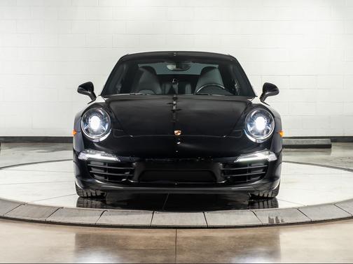 2015 Porsche 911 Carrera