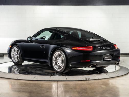 2015 Porsche 911 Carrera