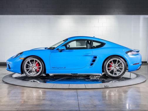 2025 Porsche 718 Cayman S