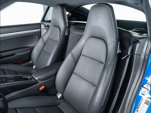 2025 Porsche 718 Cayman S