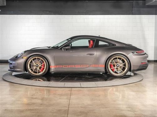 2023 Porsche 911 GT3 w/Touring Package
