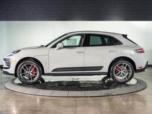 Chalk 2026 Porsche Macan Macan