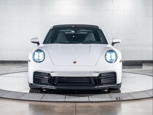 2025 Porsche 911 