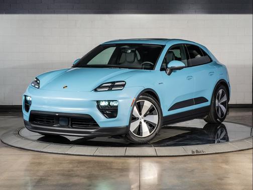 Frozen Blue Metallic 2026 Porsche Macan Macan Electric